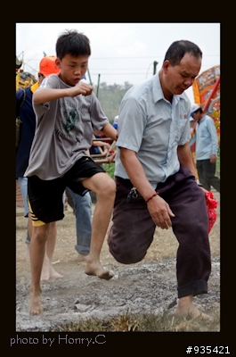 拍廟會的照片能不能蓋棟小樓......
