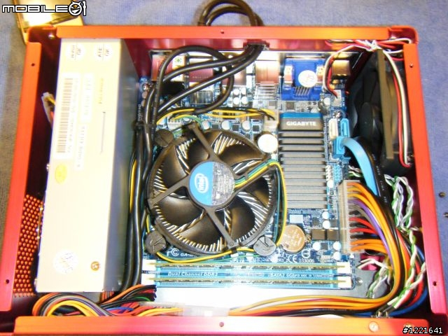[ 開箱文] 第二代i3裝在聯力PC-Q09F機殼中