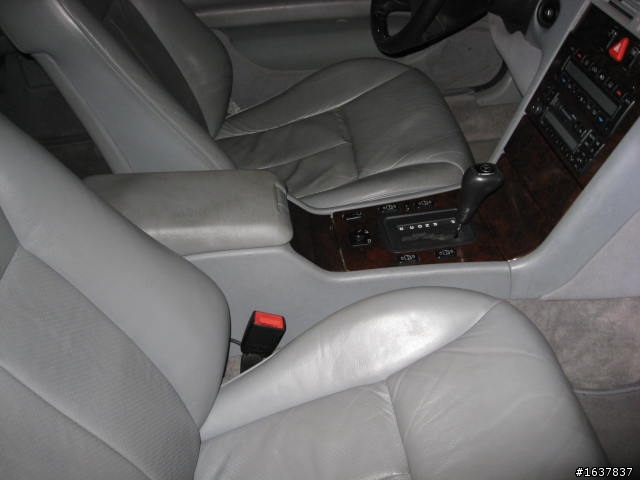 E320(sorry 弄錯 型號  我真的不太懂車  才會上來問保養)