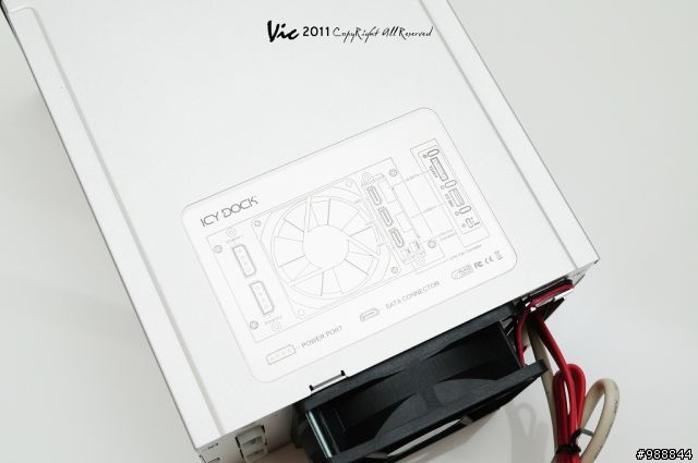 [開箱] 兩槽5.25轉三個3.5吋內接硬碟 ICY DOCK 免螺絲硬碟抽取模組
