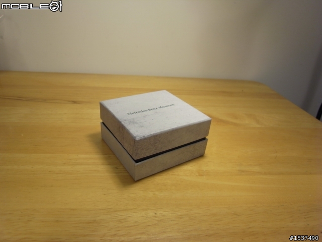 模型也能給你聽覺享受!1/87  SLS AMG SoundBox by M-Benz Museum 開箱