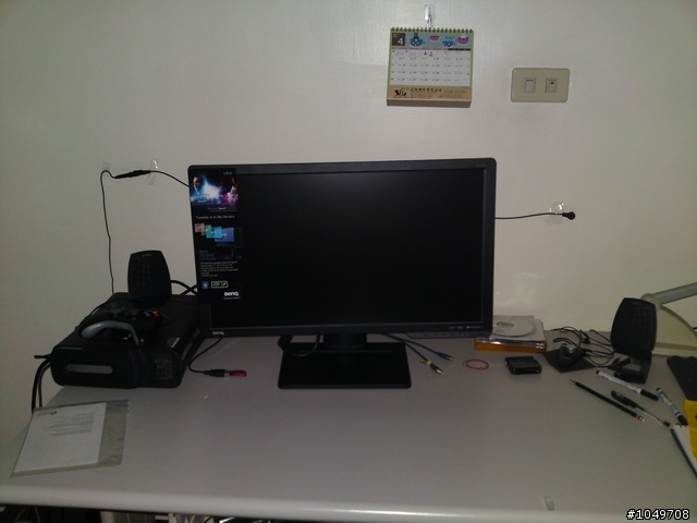 超不專業的 BenQ XL2410T 開箱文(圖多)