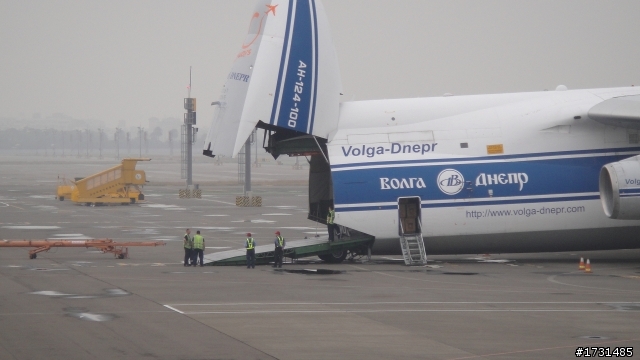 高雄機場的～貴客～ 蘇聯製～安托諾夫(Antonov)An-124