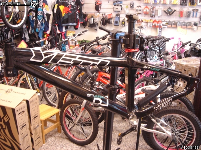 [分享]土坡車 YETI Dirt Jumper  圖多