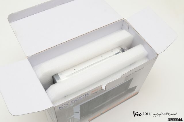 [開箱] 兩槽5.25轉三個3.5吋內接硬碟 ICY DOCK 免螺絲硬碟抽取模組