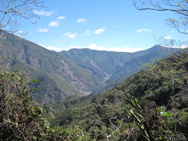 初訪大漢林道 ~ 營區探底