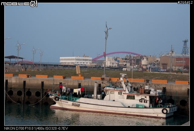 nikon 18-200mm vs 28-300mm 測試照