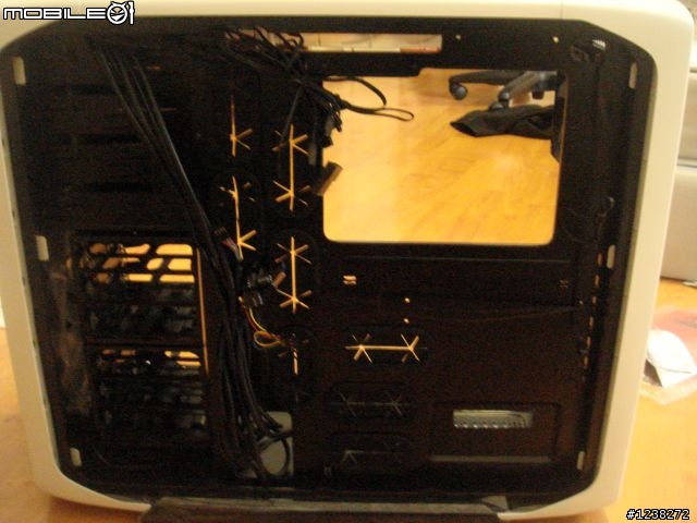 [開箱文] 我‧要‧當‧海‧賊‧王！！Corsair 600T白色特別版!!