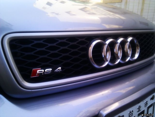 巧遇經典低調猛獸B5 RS4