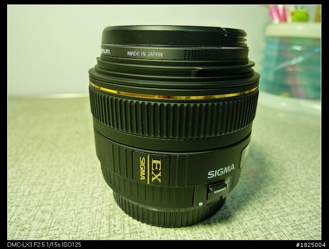 幾經折騰，我的第一部DSLR，開箱~~
