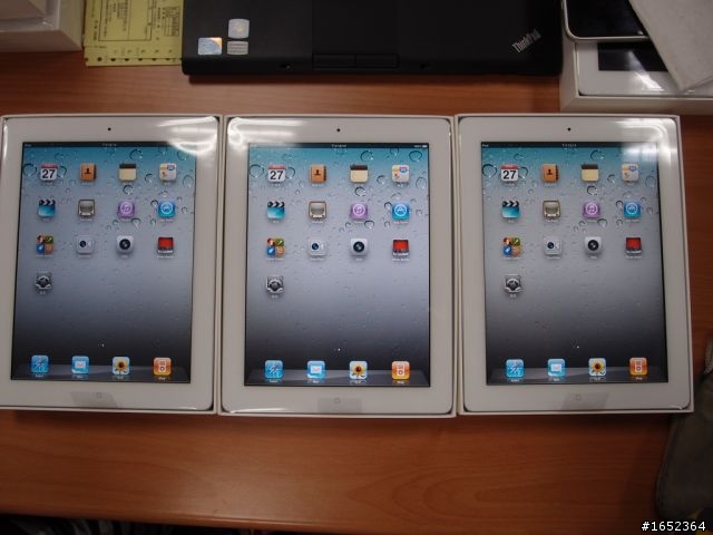 iPad2 小白*4 & golla 亂入開箱~~~