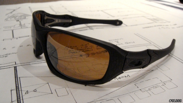 [開箱]OAKLEY C SIX CARBON FIBER