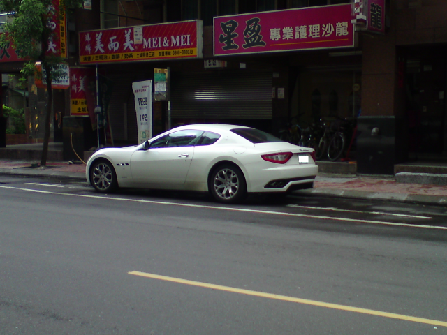 Maserati GranTurismo 沉睡的海神叉~(更正)