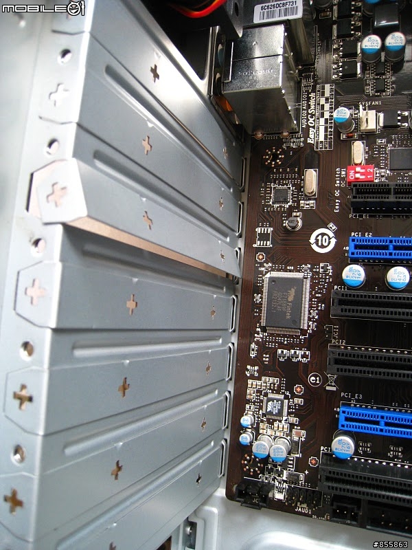 近期新的愛用機殼 - CoolerMaster Elite 371