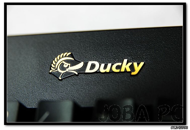 DUCKY紅軸~~