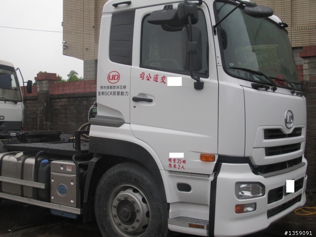 UD-Truck 35噸拖車頭~不專業簡易開箱