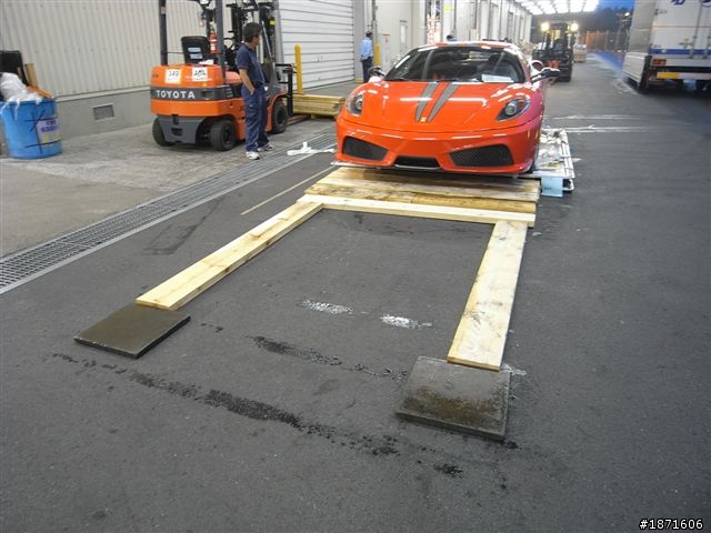 230,000 元換來比其他同款車多一點的尊重!