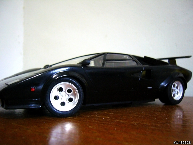 <胖牛VS瘦牛>  Lamborghini countach (TAMIYA 1/24)