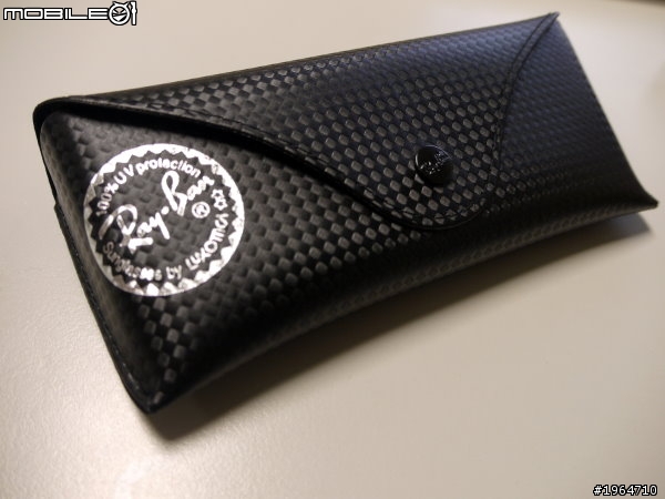 [分享] Ray-ban TECH Carbon 碳纖維 Sunglasses (RB8301)