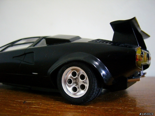 <胖牛VS瘦牛>  Lamborghini countach (TAMIYA 1/24)