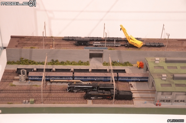 【補充】高雄臨海線動態火車模型展夜間及音效行駛影片