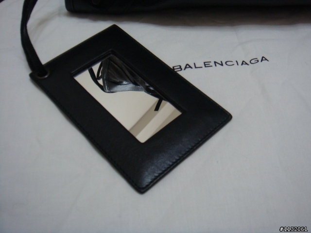 (開箱)低調銷魂黑之BALENCIAGA