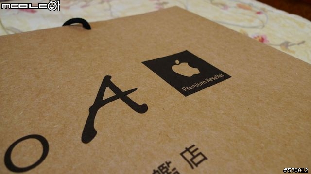開箱：Macbook air 11" 4G SSD 128G 圖多