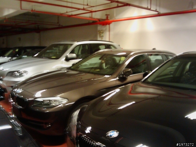 到港看車嚕!!  520D Touring