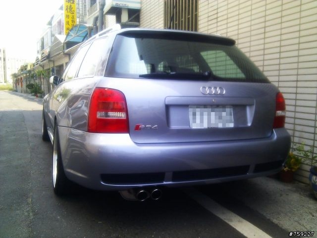 巧遇經典低調猛獸B5 RS4