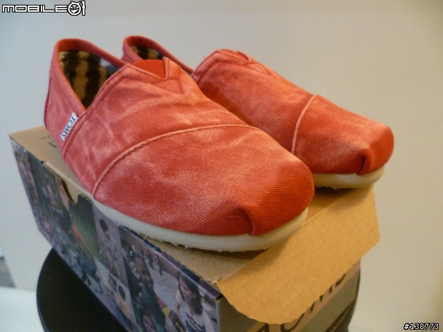 [開箱]TOMS Classic Red (字多請慎入) （5/28更新）
