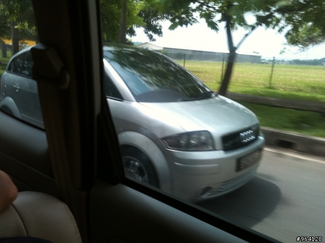 請問有人看過這部車嗎