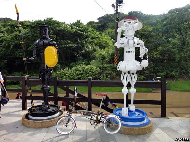 帶著小布坐火車....周末假日輕鬆走~十分車站to福隆