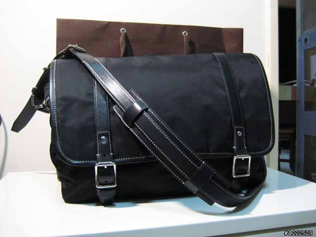COACH Men's  郵差包~ 開箱文!!!