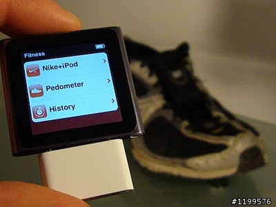 慢跑的好配件~~~我要開始減肥!!! NIKE+IPOD NANO6