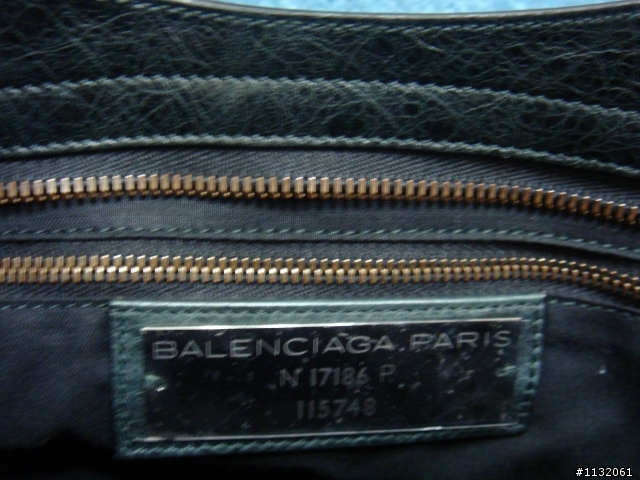 (開箱)低調銷魂黑之BALENCIAGA