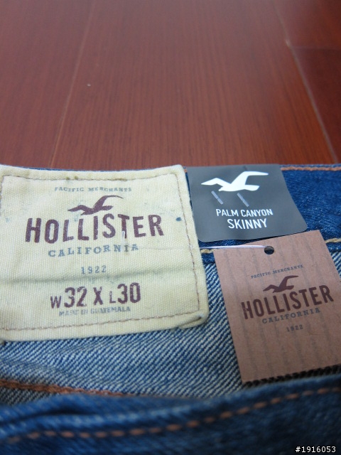 Hollister Palm Canyon Skinny Destroyed