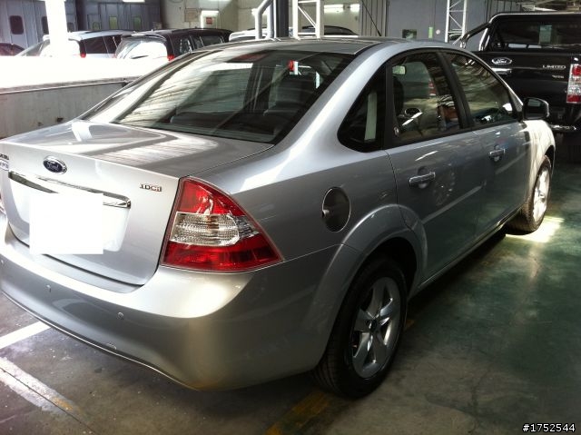 FOCUS TDCI 4D銀色開箱