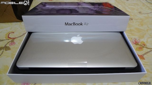 開箱：Macbook air 11" 4G SSD 128G 圖多