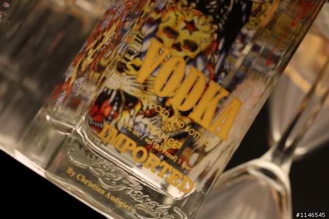 ED Hardy Vodka 王者般伏特加 霸氣分享!!