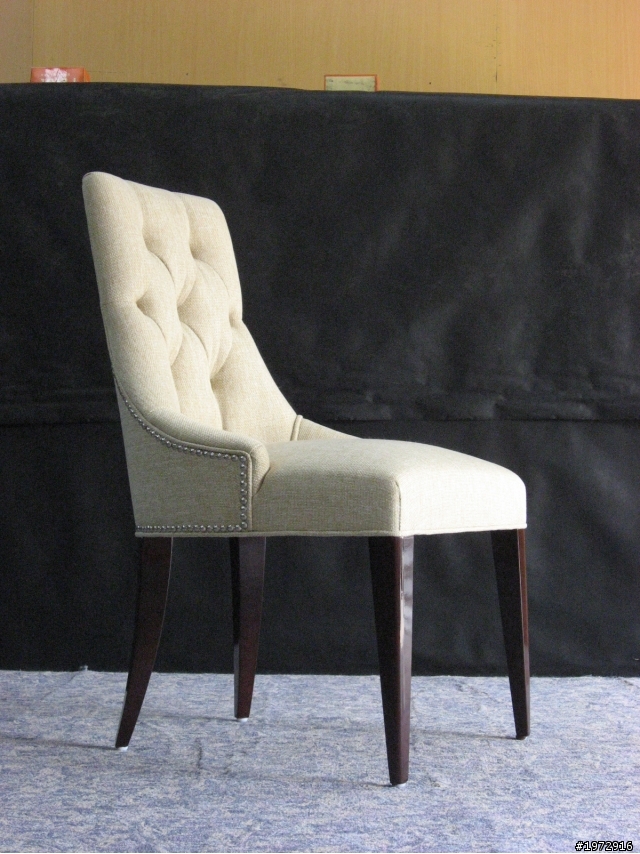 請前輩高手幫忙照片去背或指導