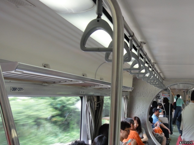 帶著小布坐火車....周末假日輕鬆走~十分車站to福隆