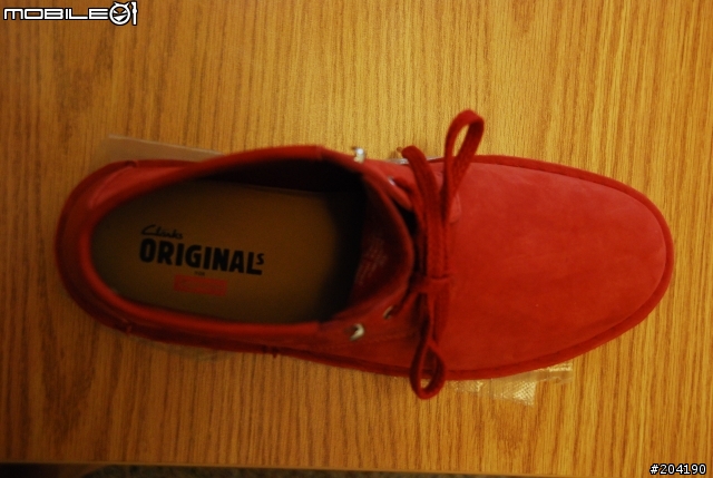 [開箱] Supreme X Clarks Originals Desert Boot