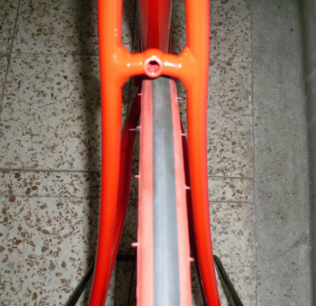 01賣家(biketony0811)(選手的家)可以來解釋一下嗎? (露天帳號youwilllikeit)