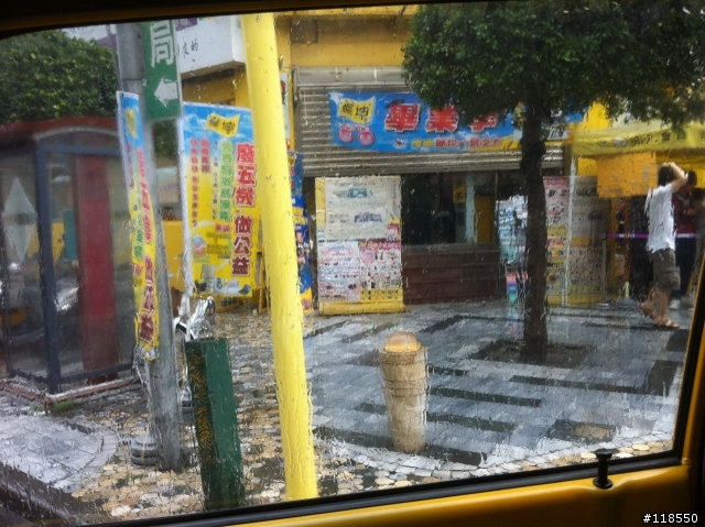 ipad2 花蓮中正路燦坤店
