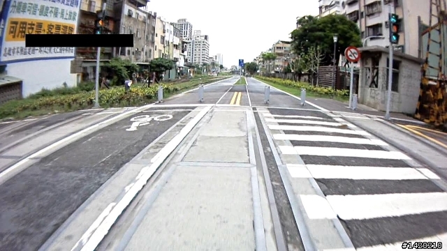 [有圖有真相]高雄市自行車道(鼓山一路至北斗街)設計不良!