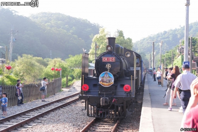 1000529在勝興偶遇CK124蒸氣火車