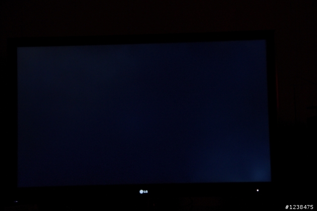 LG 55LE5500 這樣子算是漏光嚴重嗎?