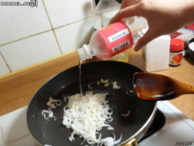 豐盛的中式早餐!!乾炒吻仔魚&清炒筍