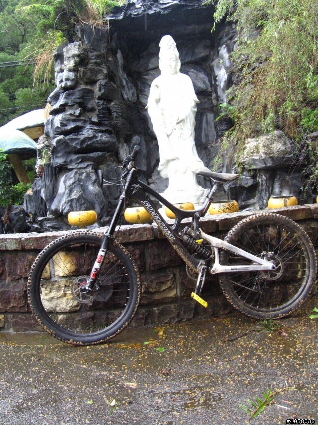 SANTA CRUZ V10.4
