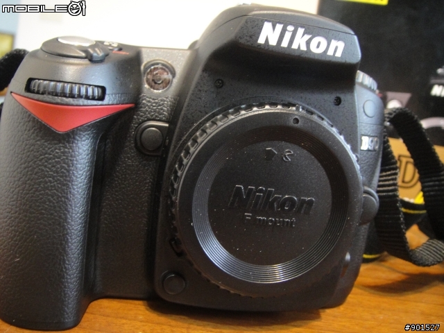NIKON D90 開箱 :)